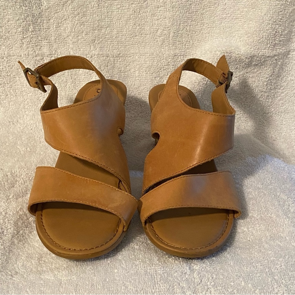 B.O.C Shoes Sandal’s Women’s Size 8‎ M Leather Open Toe Buckle Strap Heels
